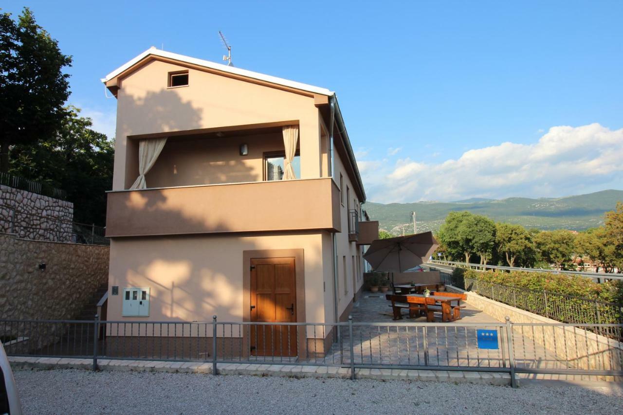 Apartmani Irena 诺维·维诺多尔斯基 外观 照片